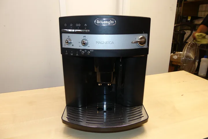 De Longhi - Kaffeeautomat Modell: Magnifica